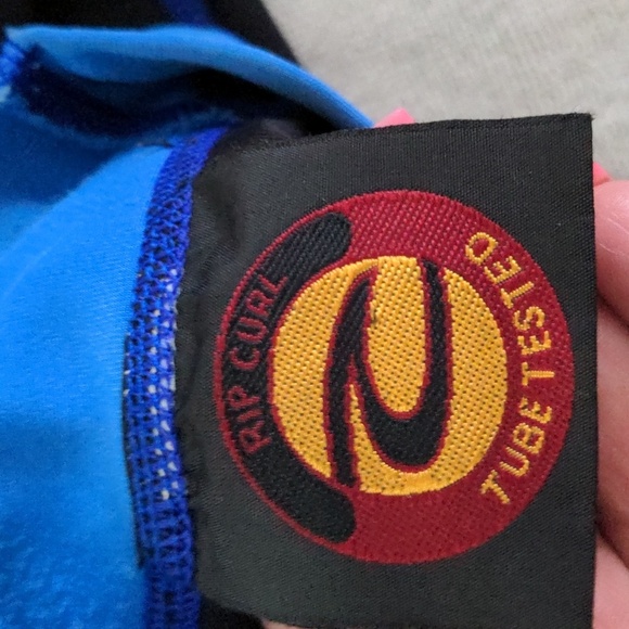 Rip Curl Black and Blue Rash Guard Boys XL - Picture 7 of 7